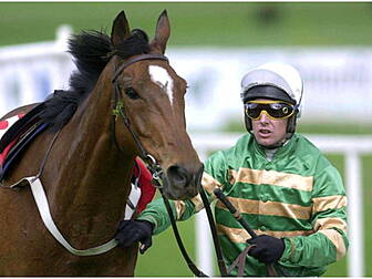 'A total natural' | Charlie Sw...